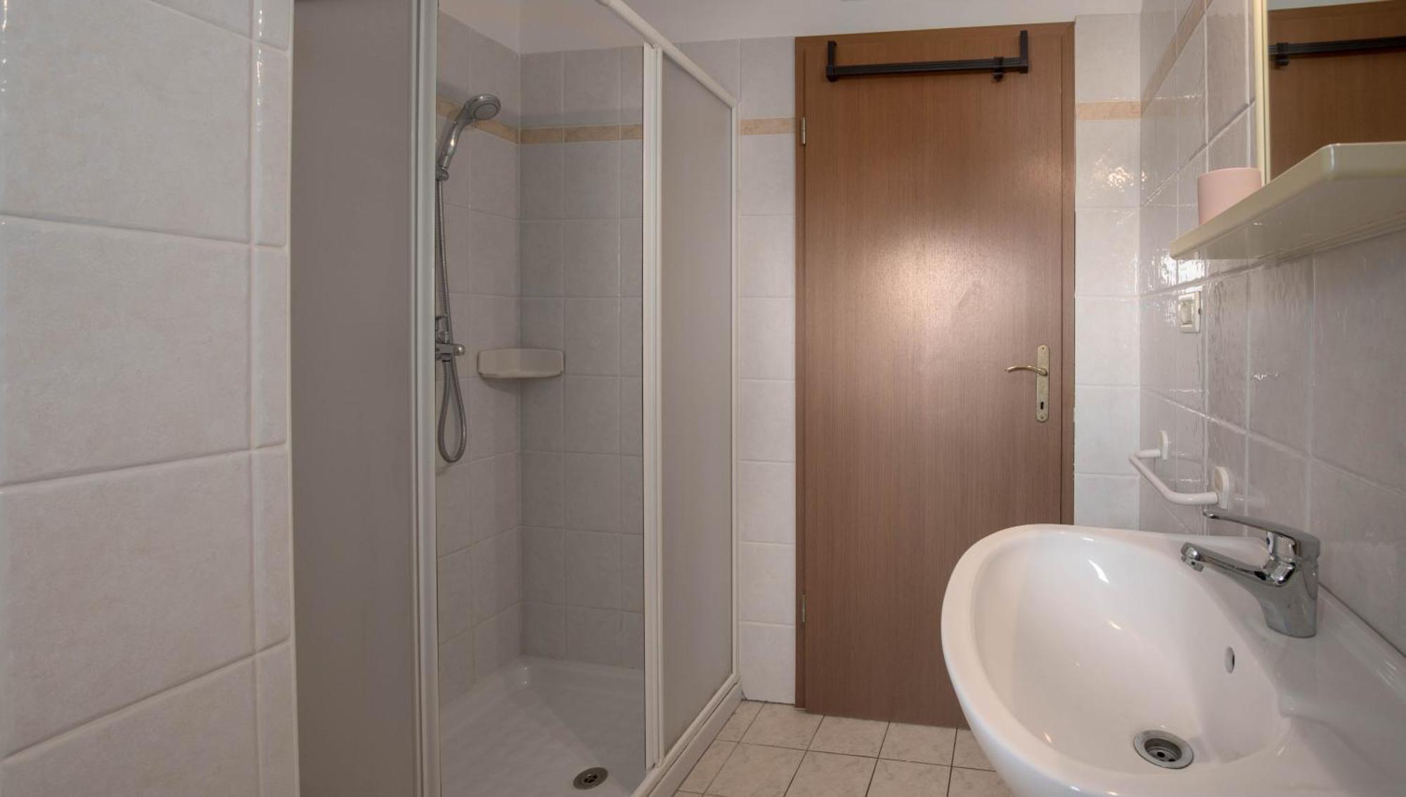 Holiday home Lucija, Stinjan