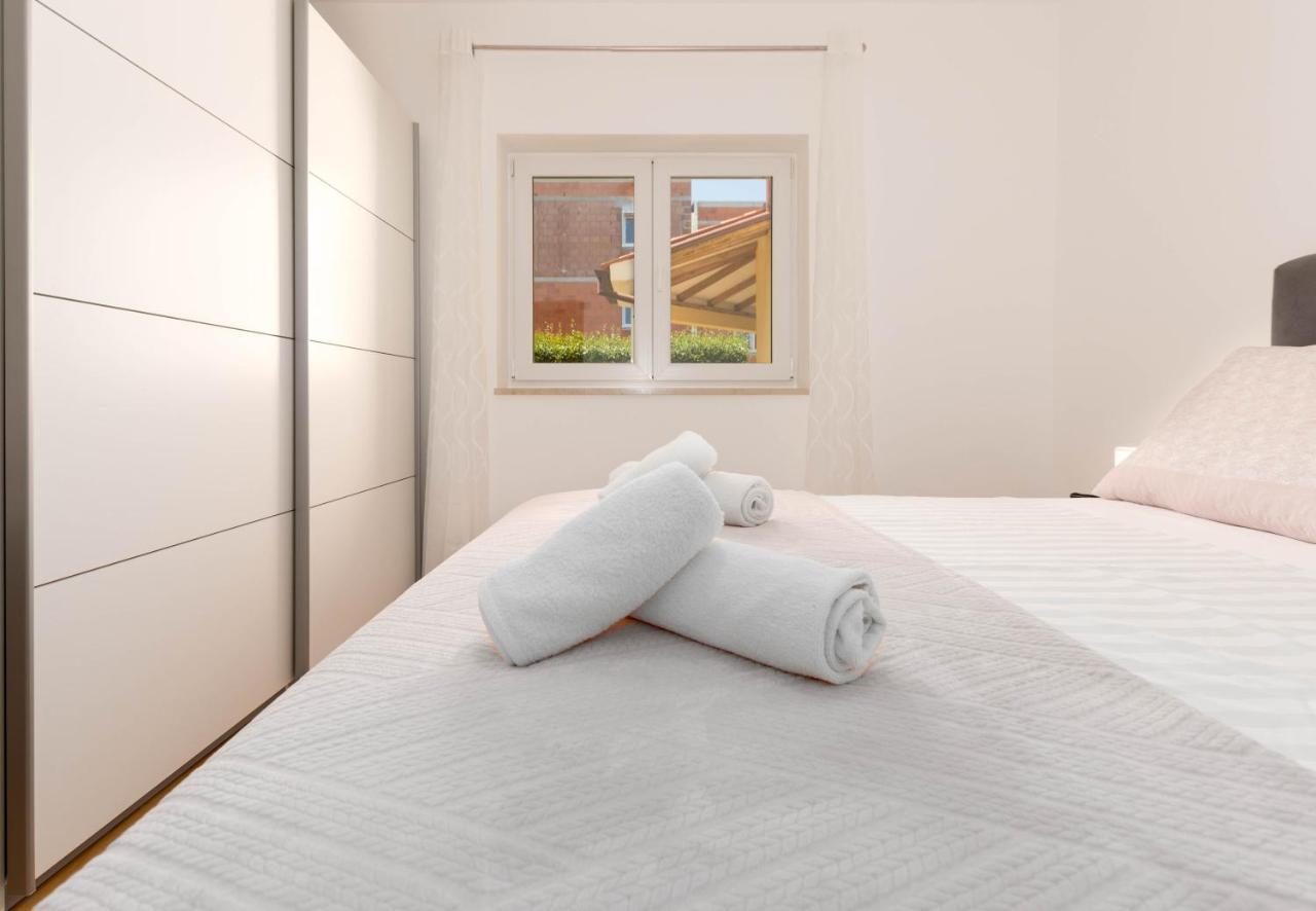 Holiday home Lucija, Stinjan